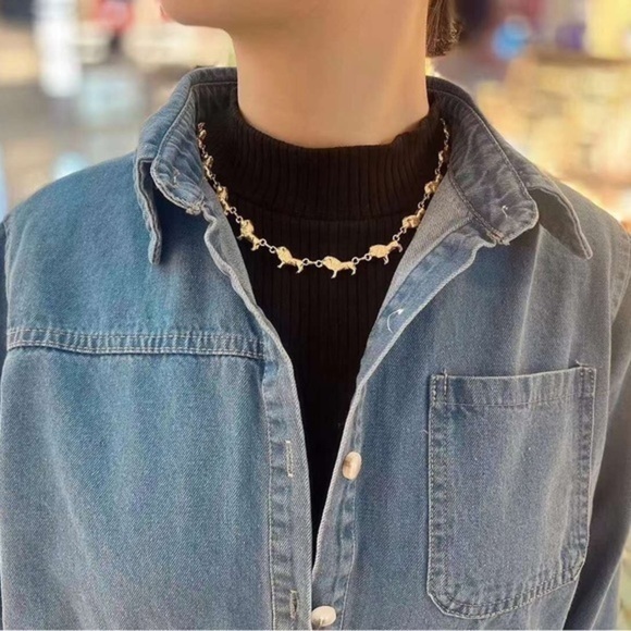 18K GP lion 🦁 Vintage Necklace - Picture 15 of 16